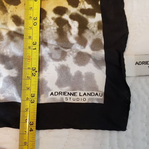 Adrienne Landau Silk Leopard print scarf - Picture 13 of 15